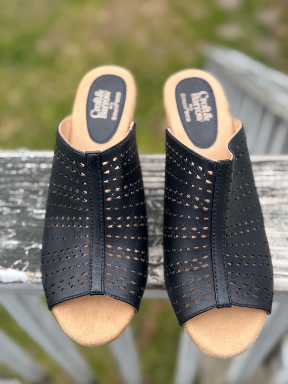 NEW CROFT & BARROW ORTHOLITE ECO PERFORATED WEDGE HEELS, 8M